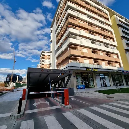 Regina Apartment